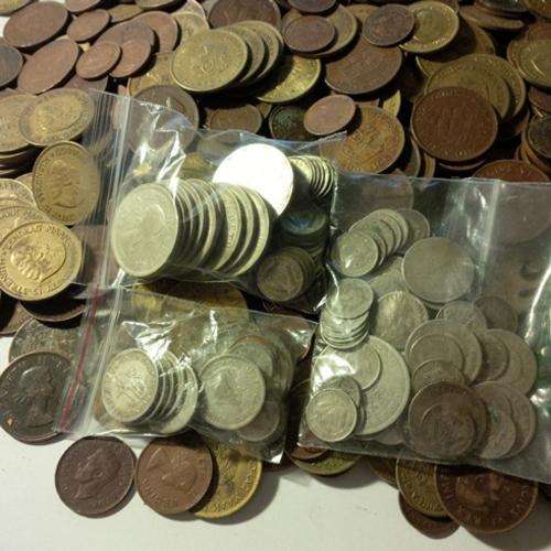 100 VALUABLE COINS & BADGES: RSA & UNION COINS!! BID PER COIN FOR LOT. Read Shipping.